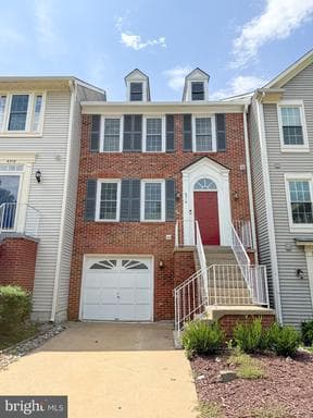 6316 John Charles Lndg, Centreville, VA 20121-2380, United States