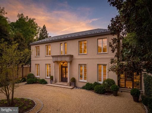 2740 CHAIN BRIDGE ROAD