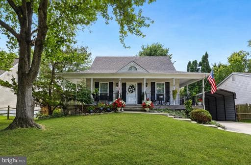 5570 Saint Charles Dr, Woodbridge, VA 22193-3535, United States