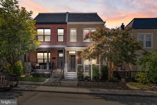 762 Gresham Pl NW, Washington, DC 20001-3824, United States