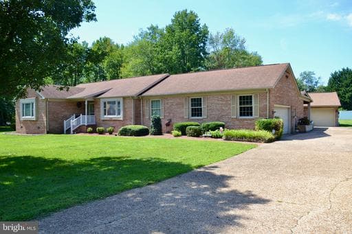 1326 Heatherstone DR FREDERICKSBURG VA 22407