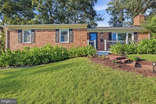5008 Larno Dr, Alexandria, VA 22310-1238, United States