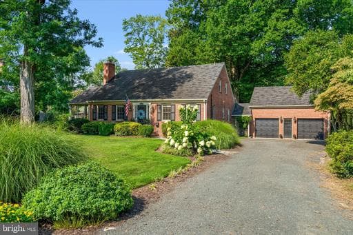 6422 Boulevard Vw, Alexandria, VA 22307-1436, United States