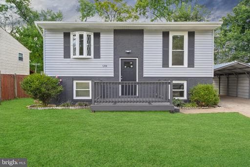 1204 INDO PLACE - Photo 1