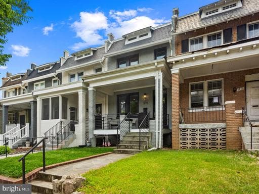 1279 OATES ST NE,WASHINGTON,DC,20002,WASHINGTON