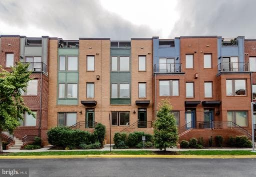 2953 Stella Blue Ln, Fairfax, VA 22031-2259, United States