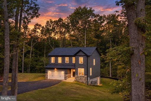 20 Tara Ln, Stafford, VA 22554-5256, United States