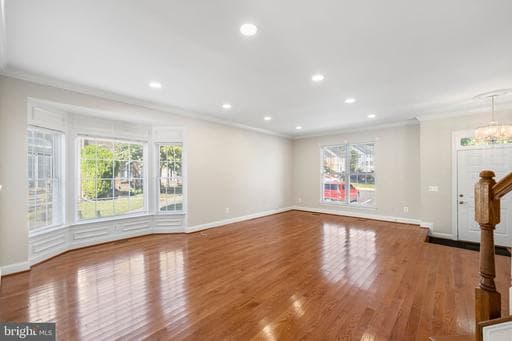 14100 Madrigal Dr, Woodbridge, VA 22193-5948, United States