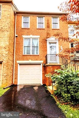 4267 Fox Lake Dr, Fairfax, VA 22033-2860, United States