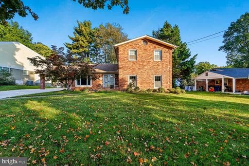 929 Clintwood Dr, Silver Spring, MD 20902-1724, United States