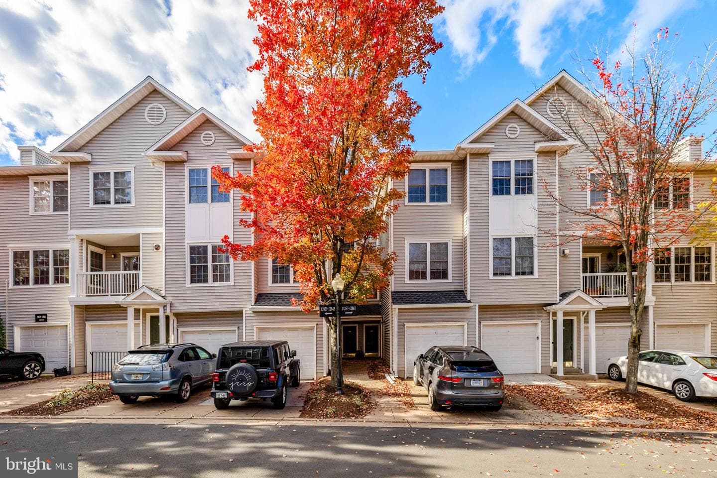 12855 FAIR BRIAR LN,FAIRFAX,VA,22033,FAIRFAX