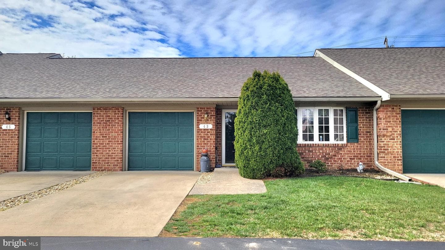 43 SUNBROOK LANE 6