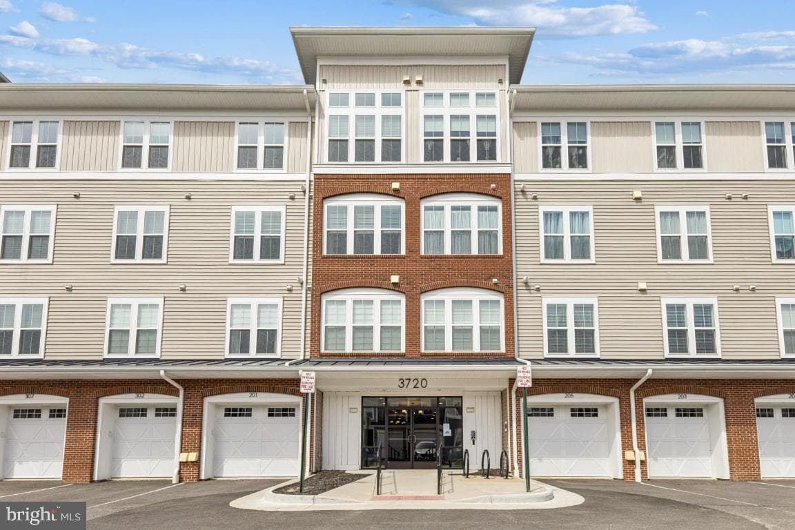 3720 HAVERTILL LANE 306