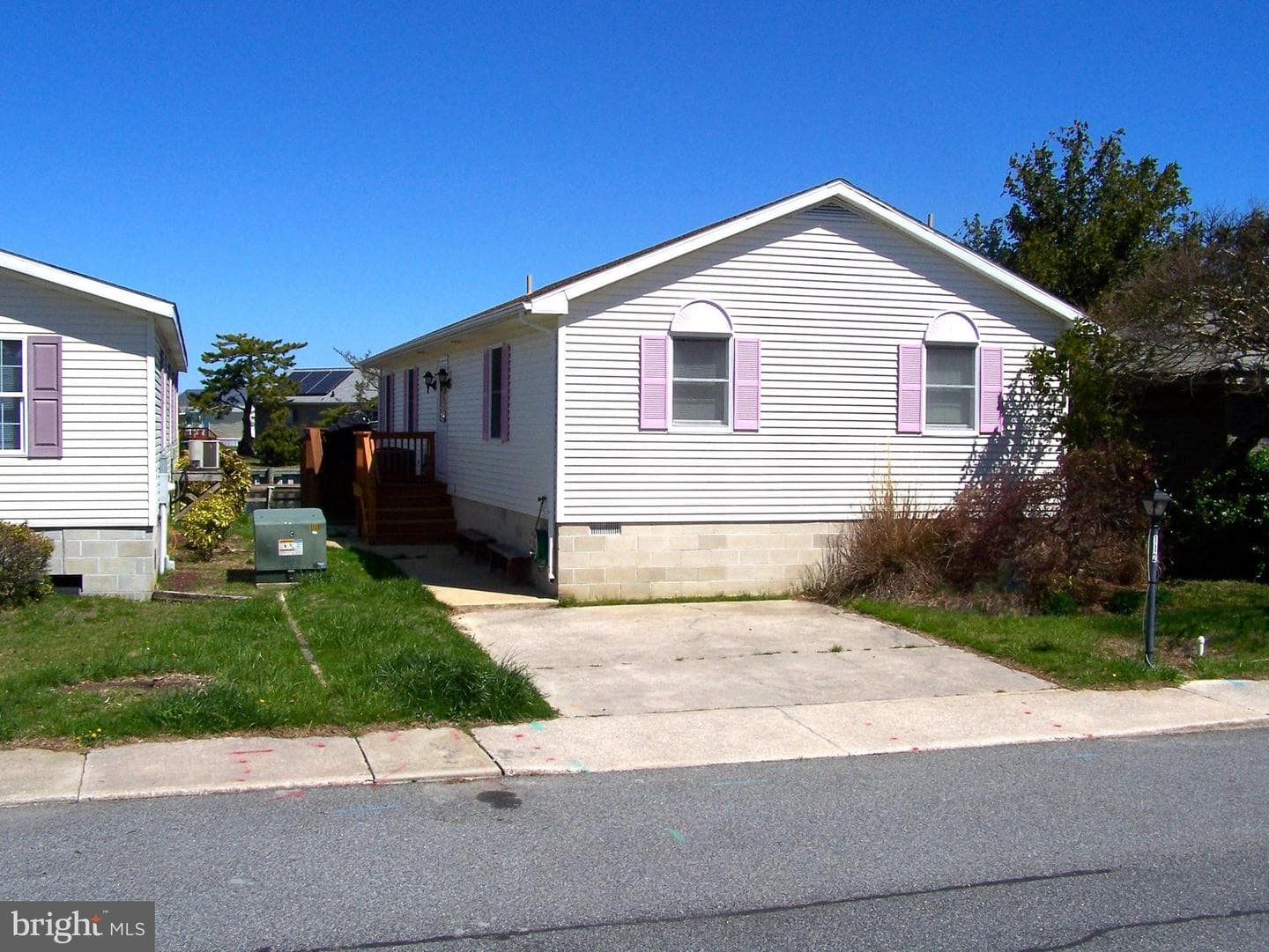 112 SEA BREEZE DRIVE