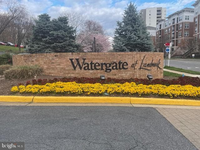 309 YOAKUM PARKWAY 1708