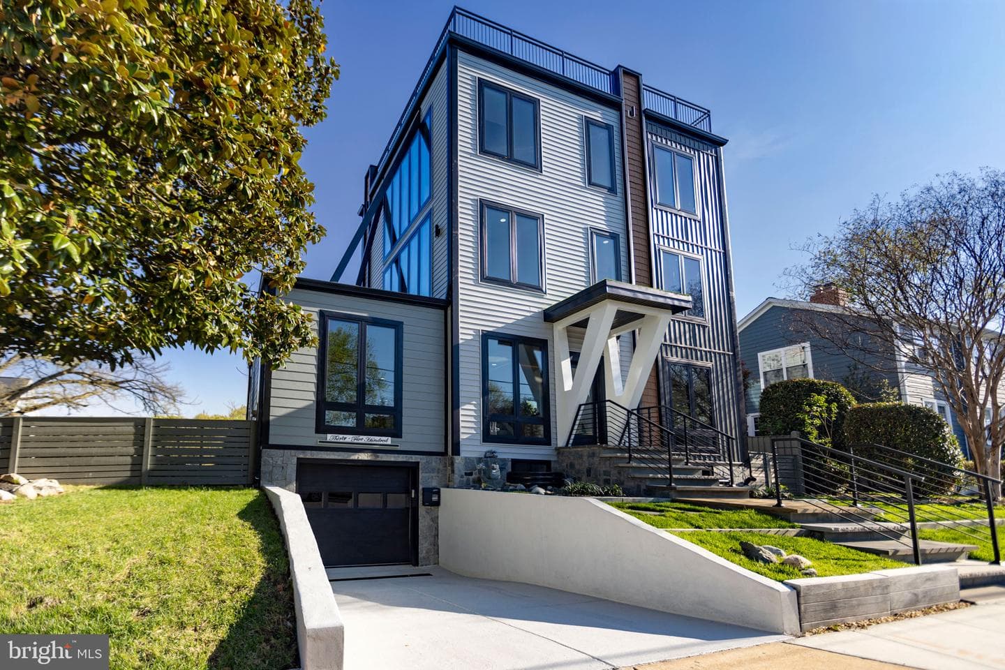 3500 7TH STREET