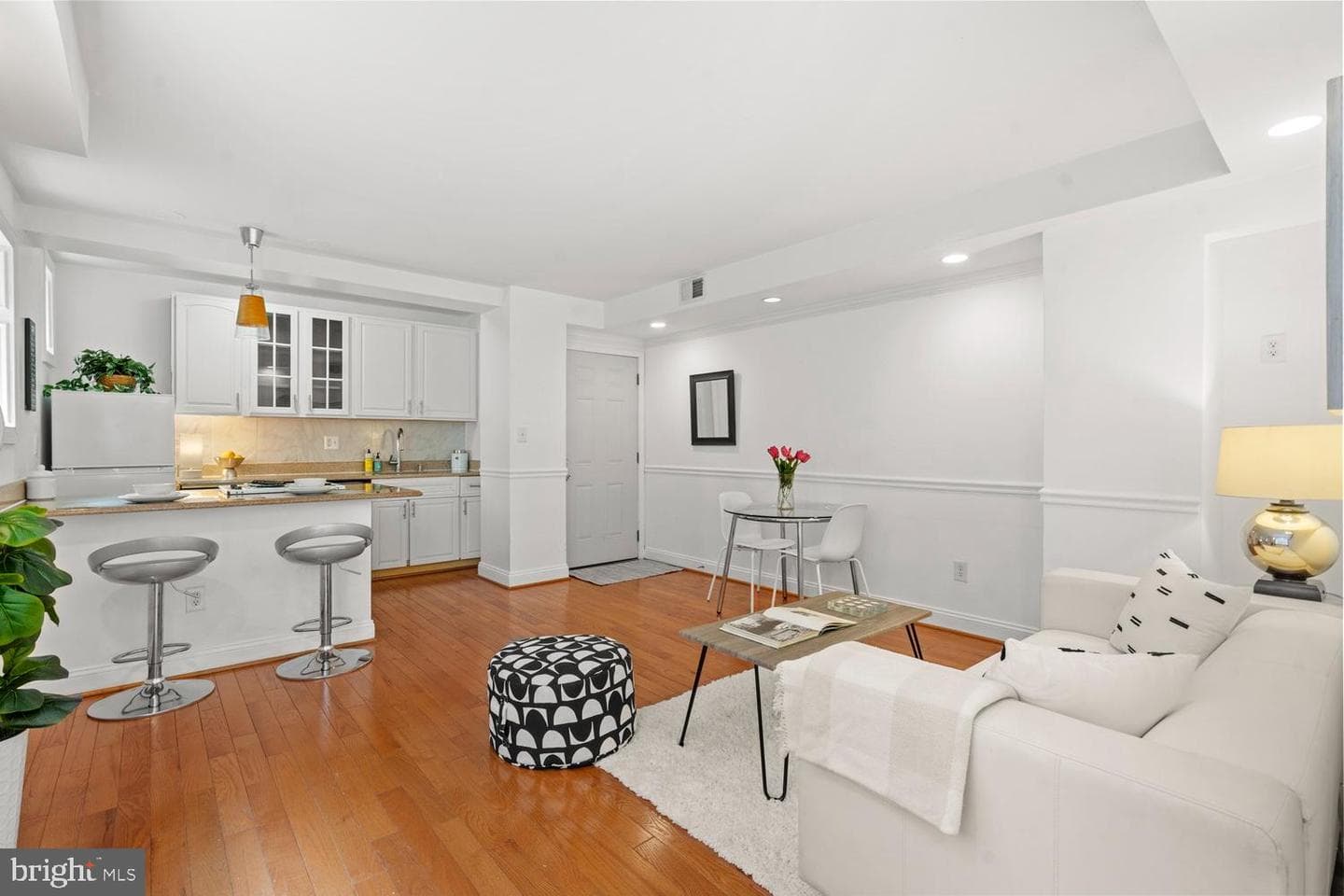 1125 12TH STREET 21