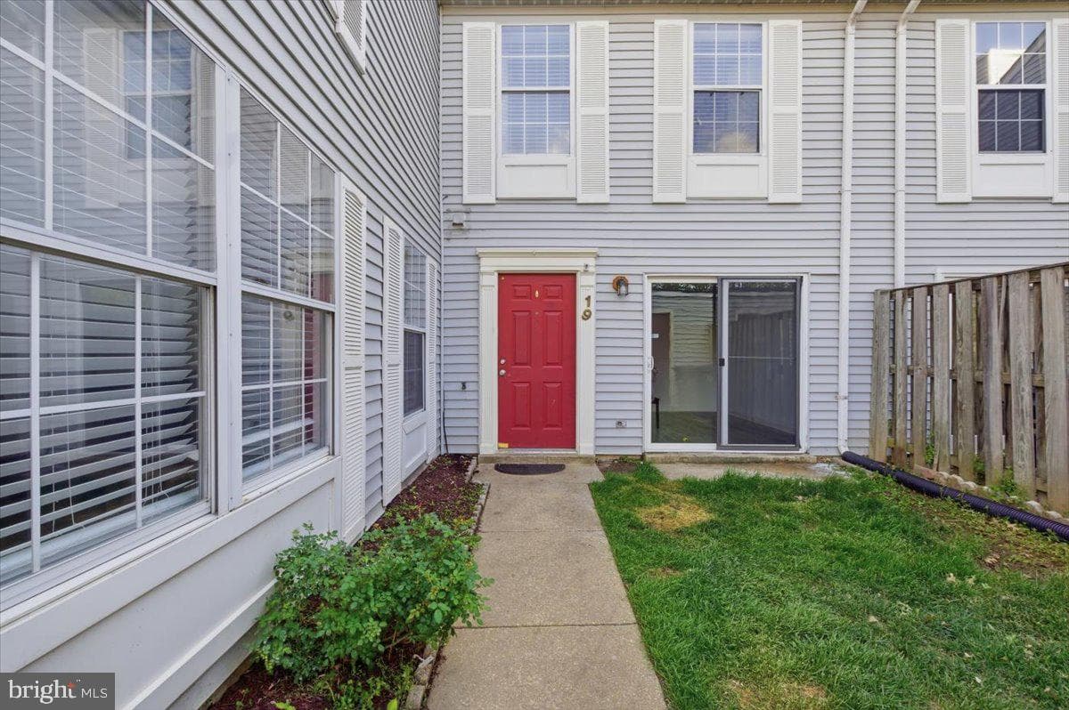 19 BARBERRY COURT 39-4