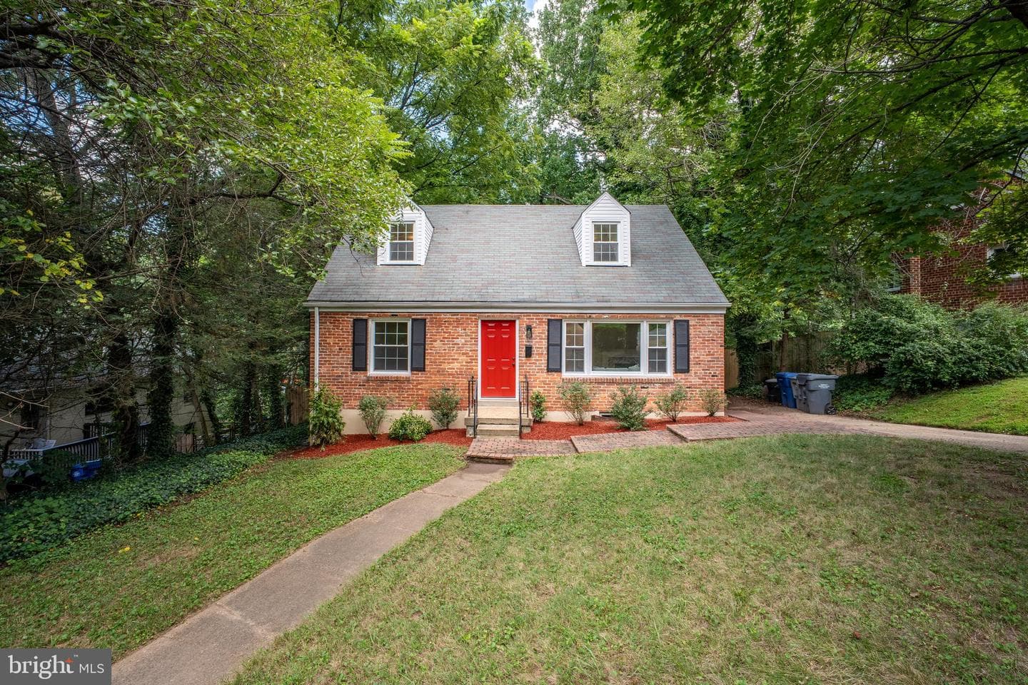 6474 OAKWOOD DRIVE