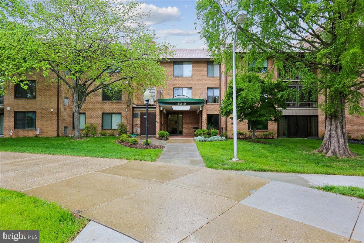 15210 ELKRIDGE WAY 91-2E