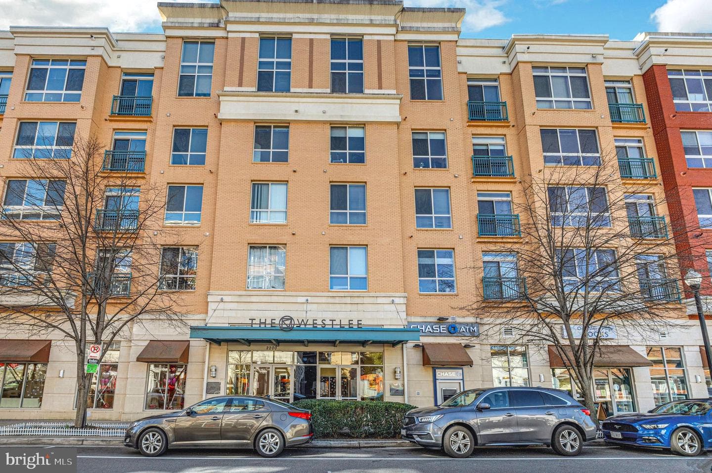 2200 N WESTMORELAND STREET 426