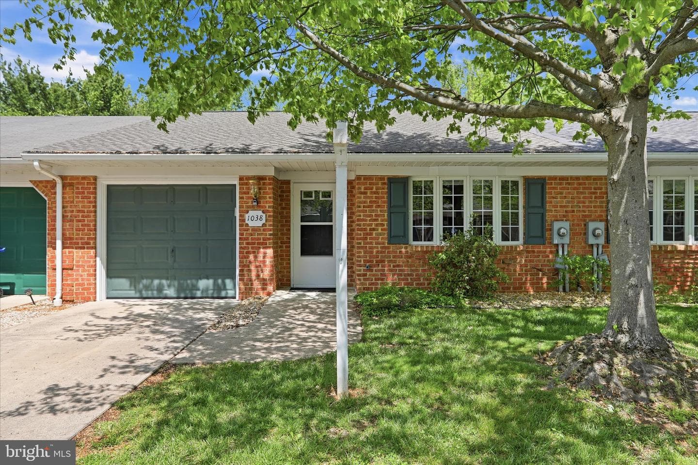 1038 MATTHEW COURT