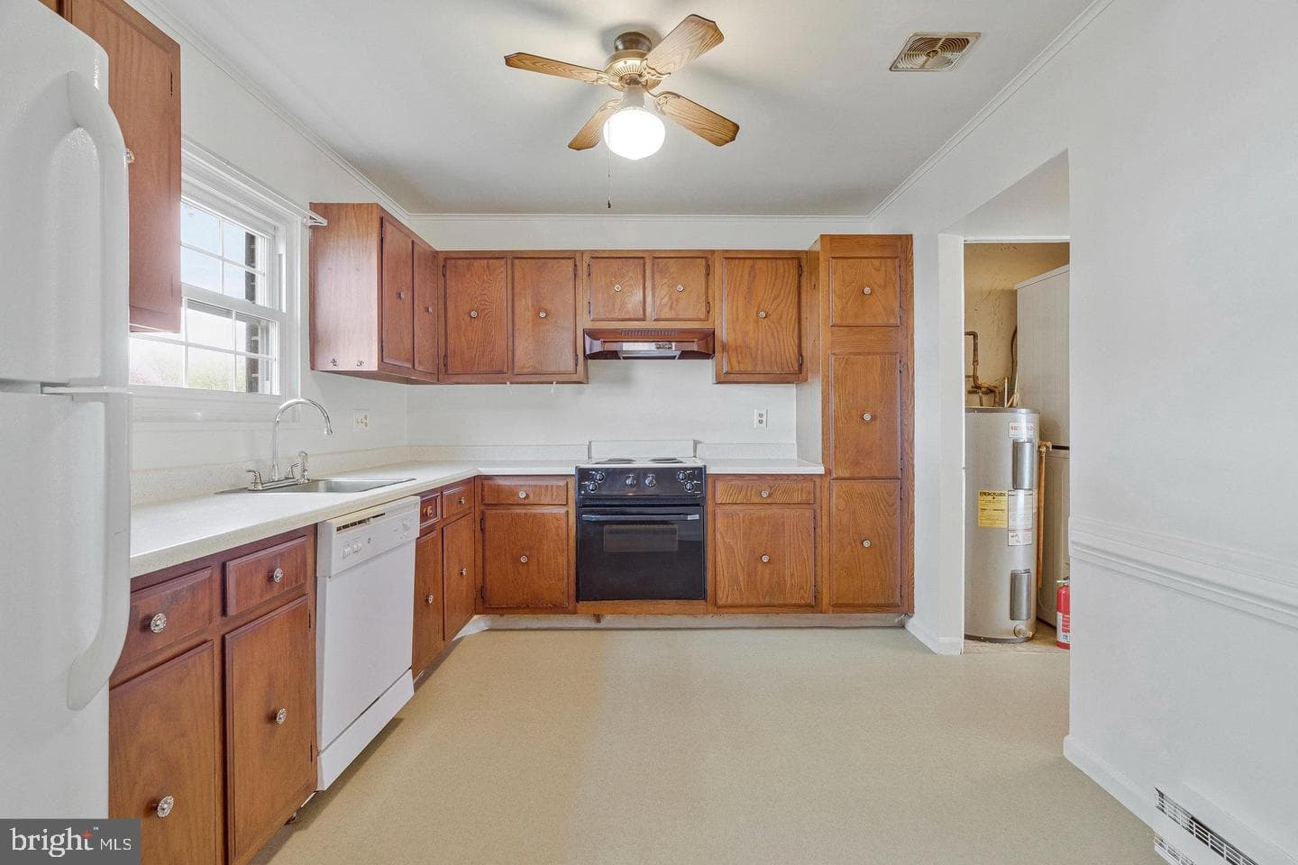 322 E MAPLE AVENUE
