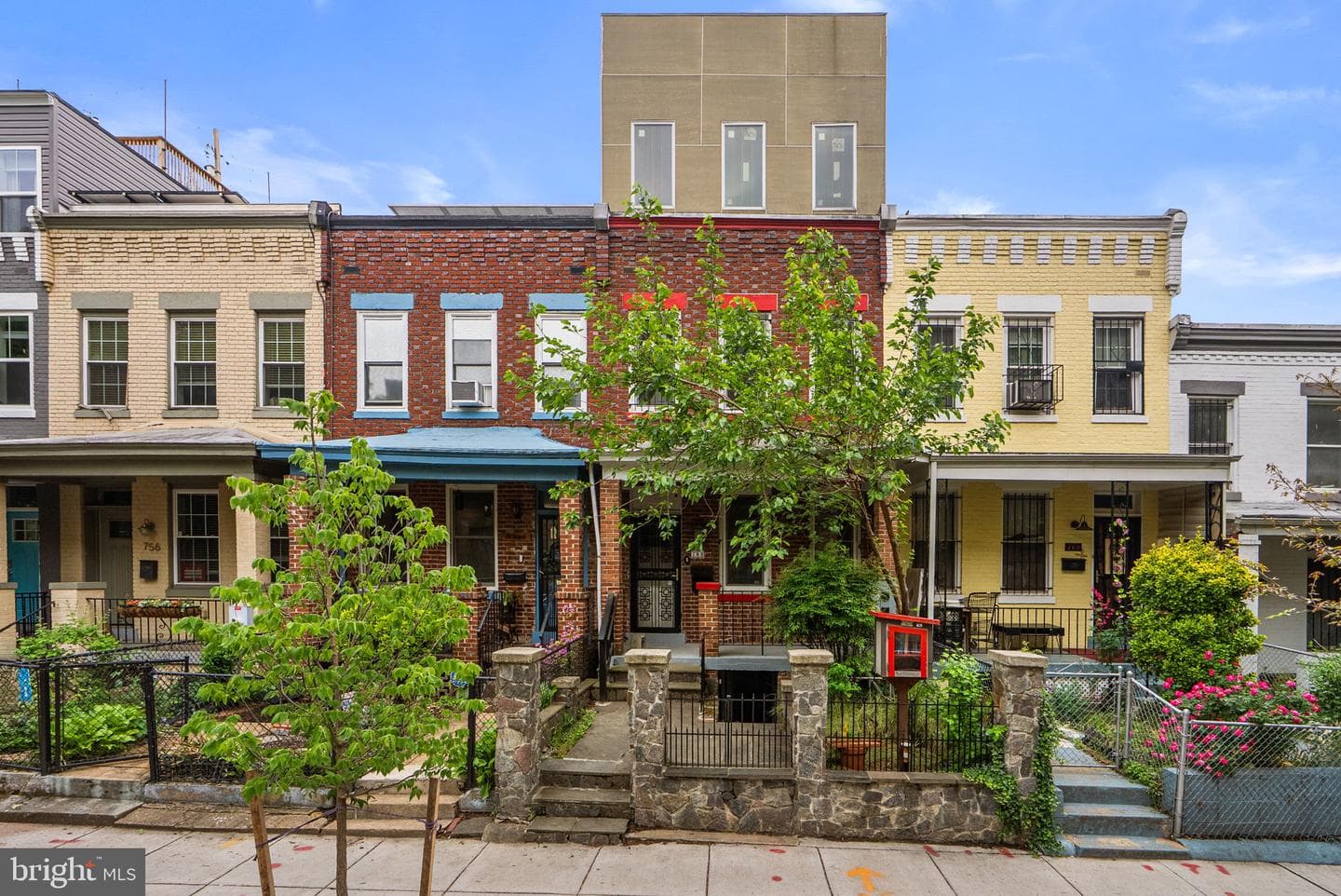 760 LAMONT STREET - Photo 1