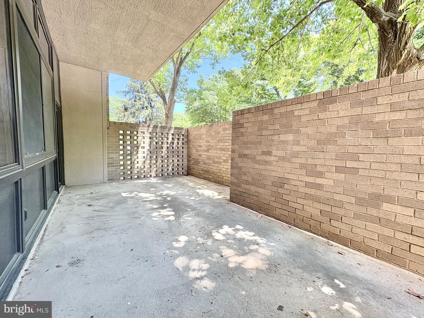 3713 S GEORGE MASON DRIVE T5W