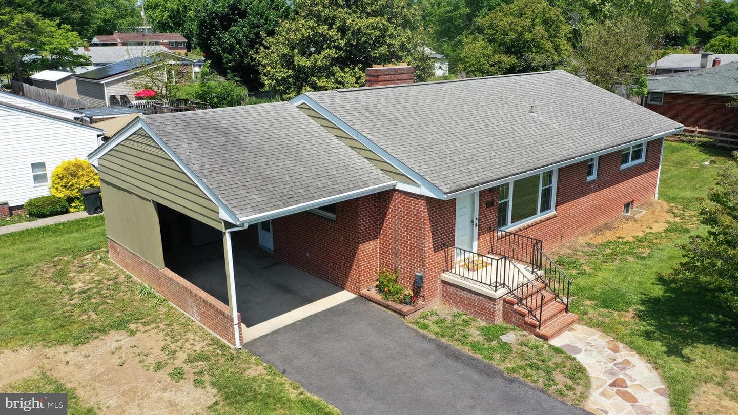 437 BEECHCROFT ROAD