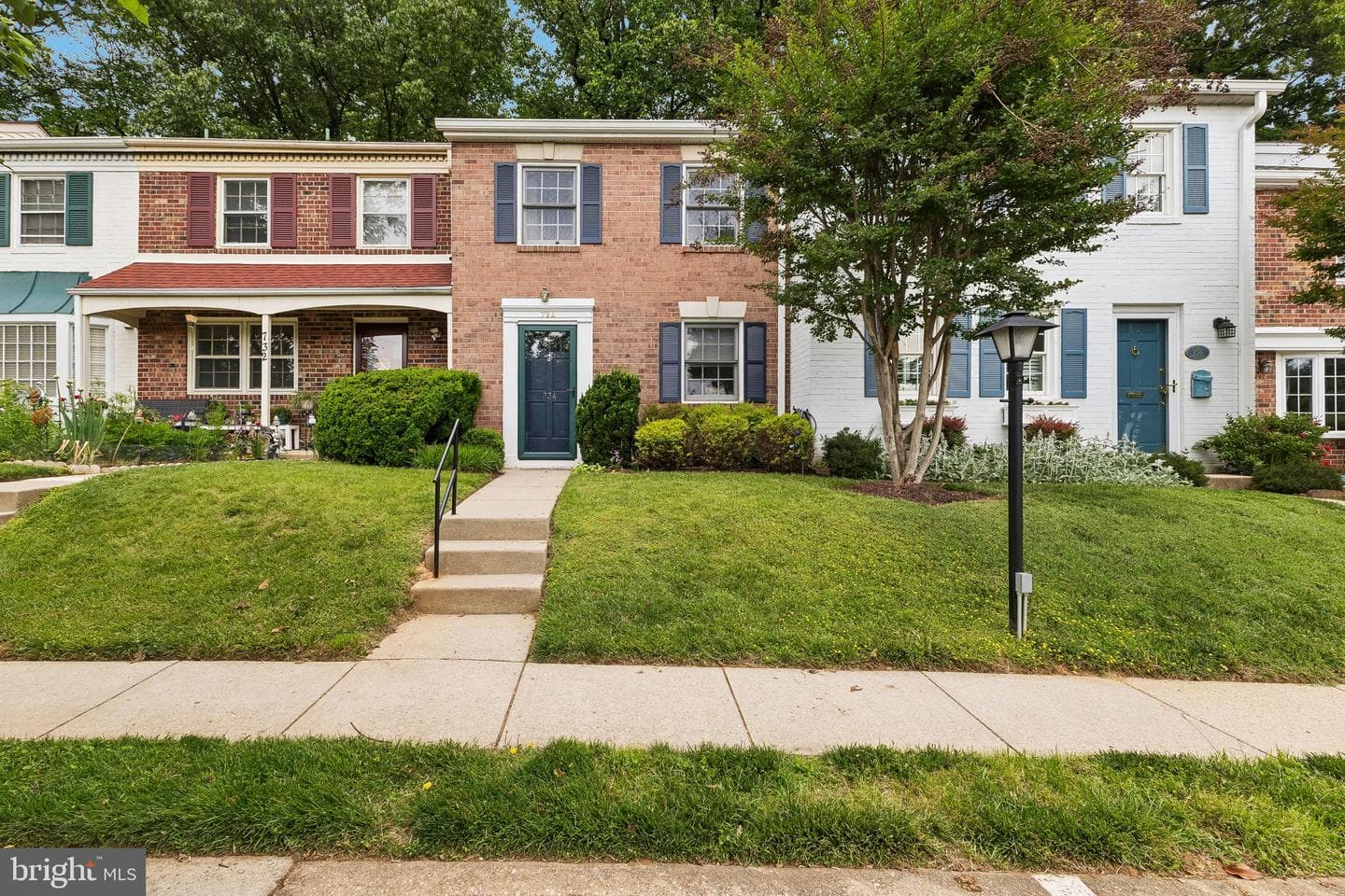 734 AZALEA DRIVE 11-734