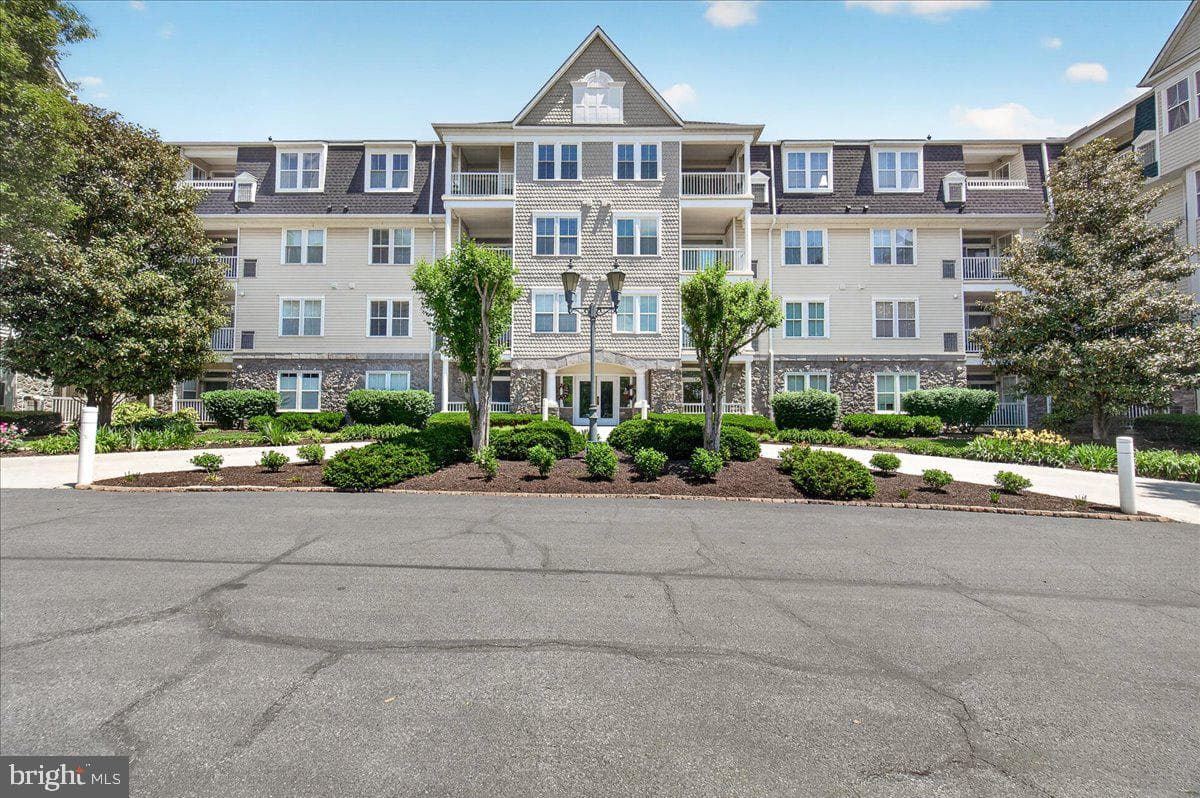 2500 WATERSIDE DRIVE 103