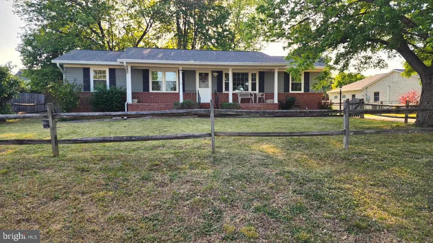 913 EASTERN VIEW DRIVE