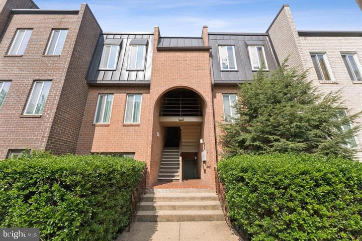 5010 7TH ROAD T1