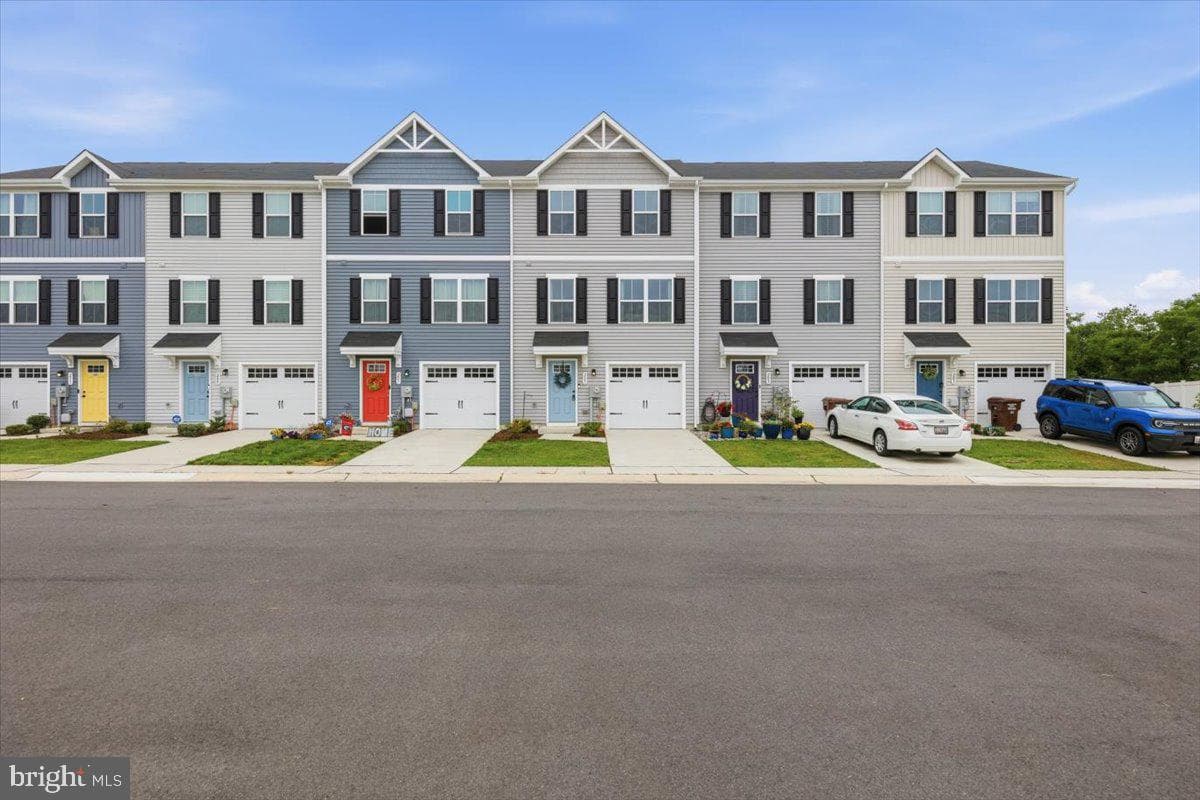 205 YELLOW BILL LN