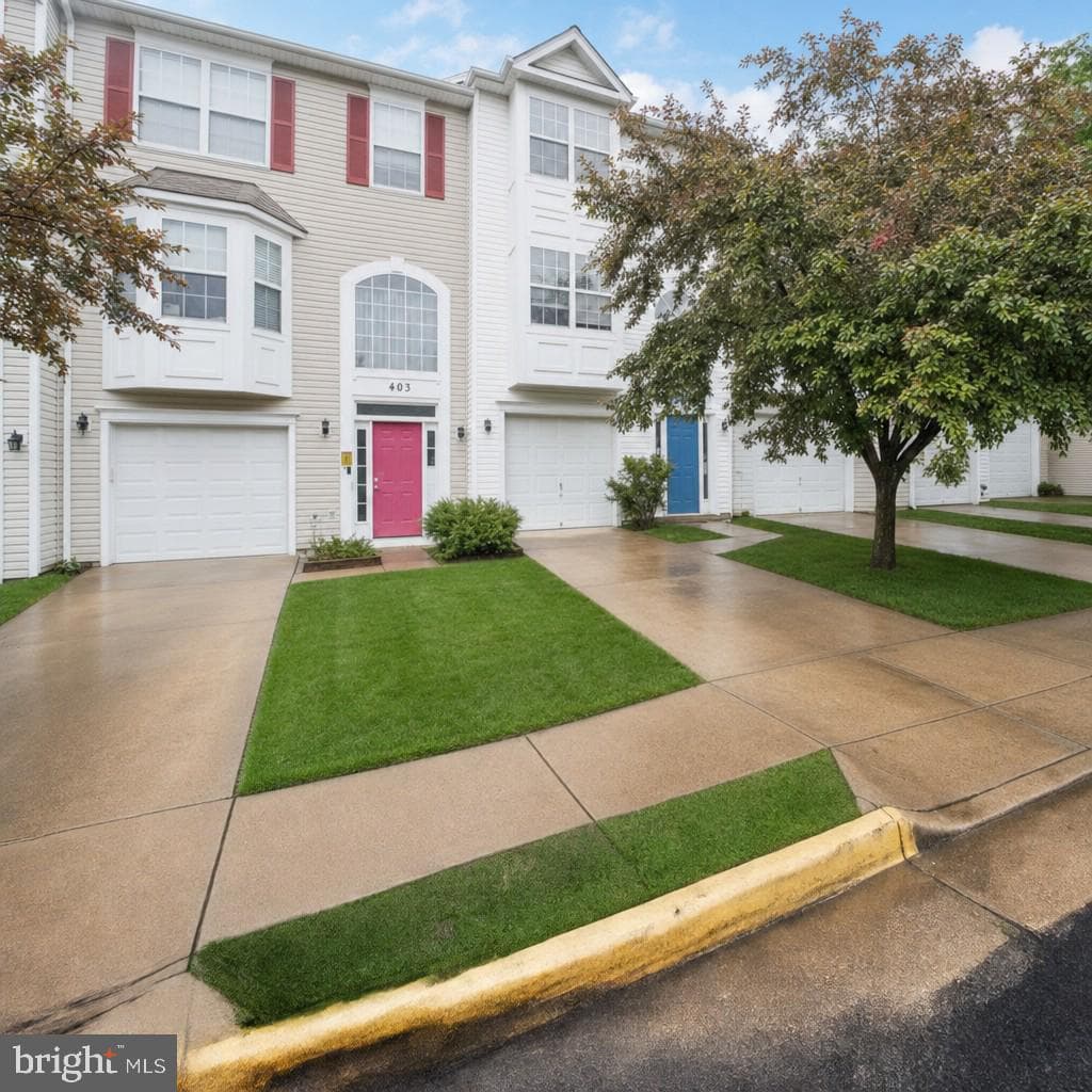 405 DONELSON LOOP