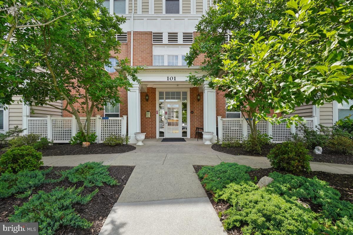 101 WATKINS POND BOULEVARD 4-103
