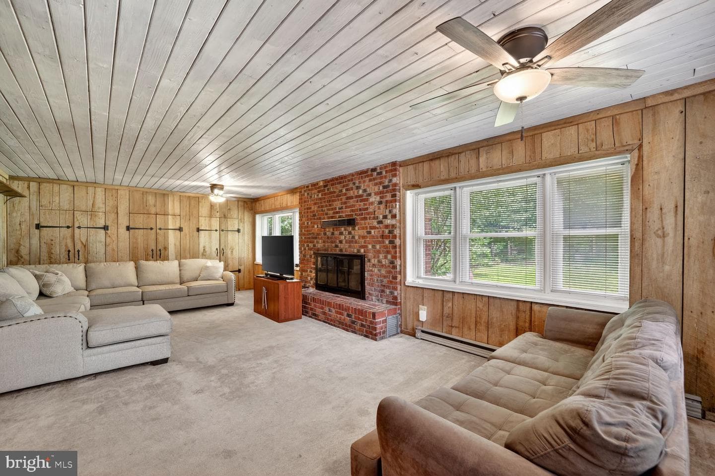 2922 BARRISTER LANE