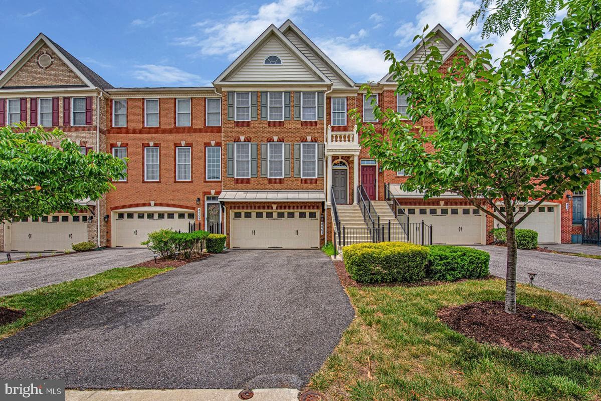 4507 THOROUGHBRED DRIVE