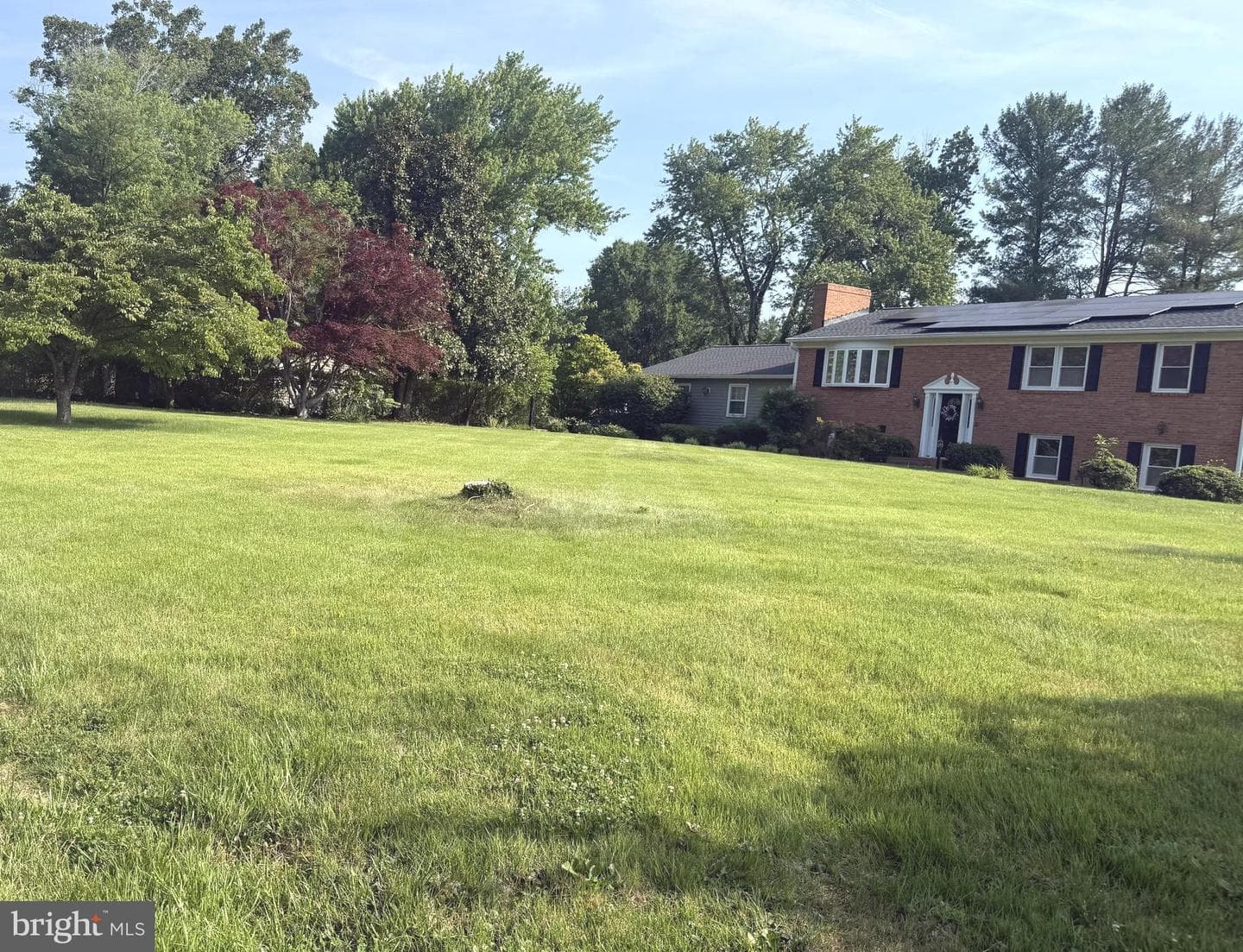 301 INGLESIDE DRIVE