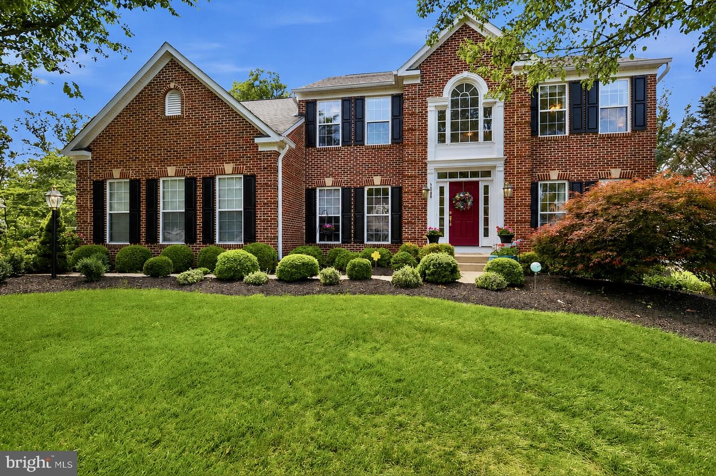 5484 HEREDITY LANE