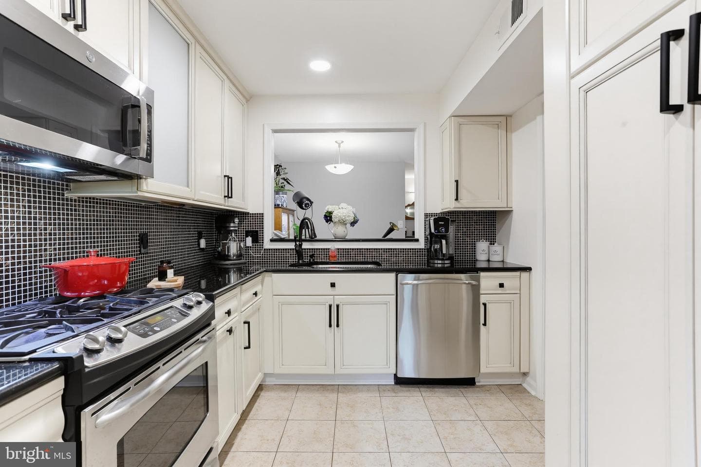 2205 Hunters Run Dr, Reston, VA 20191-2831, United States