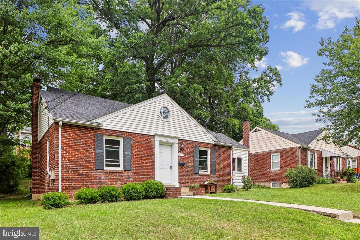 2709 FENIMORE ROAD