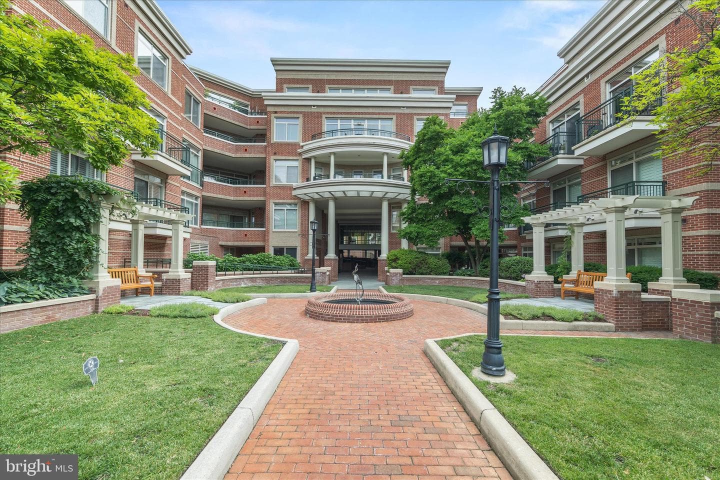 66 FRANKLIN STREET 418