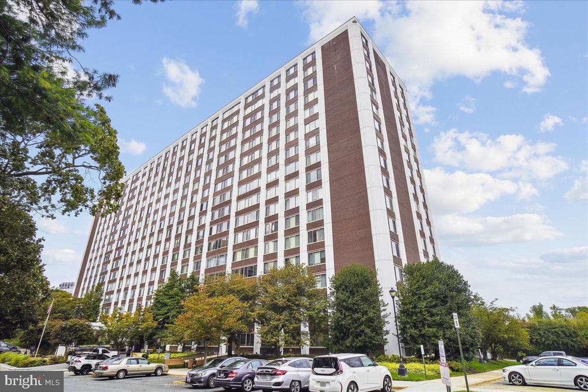11801 ROCKVILLE PIK 212