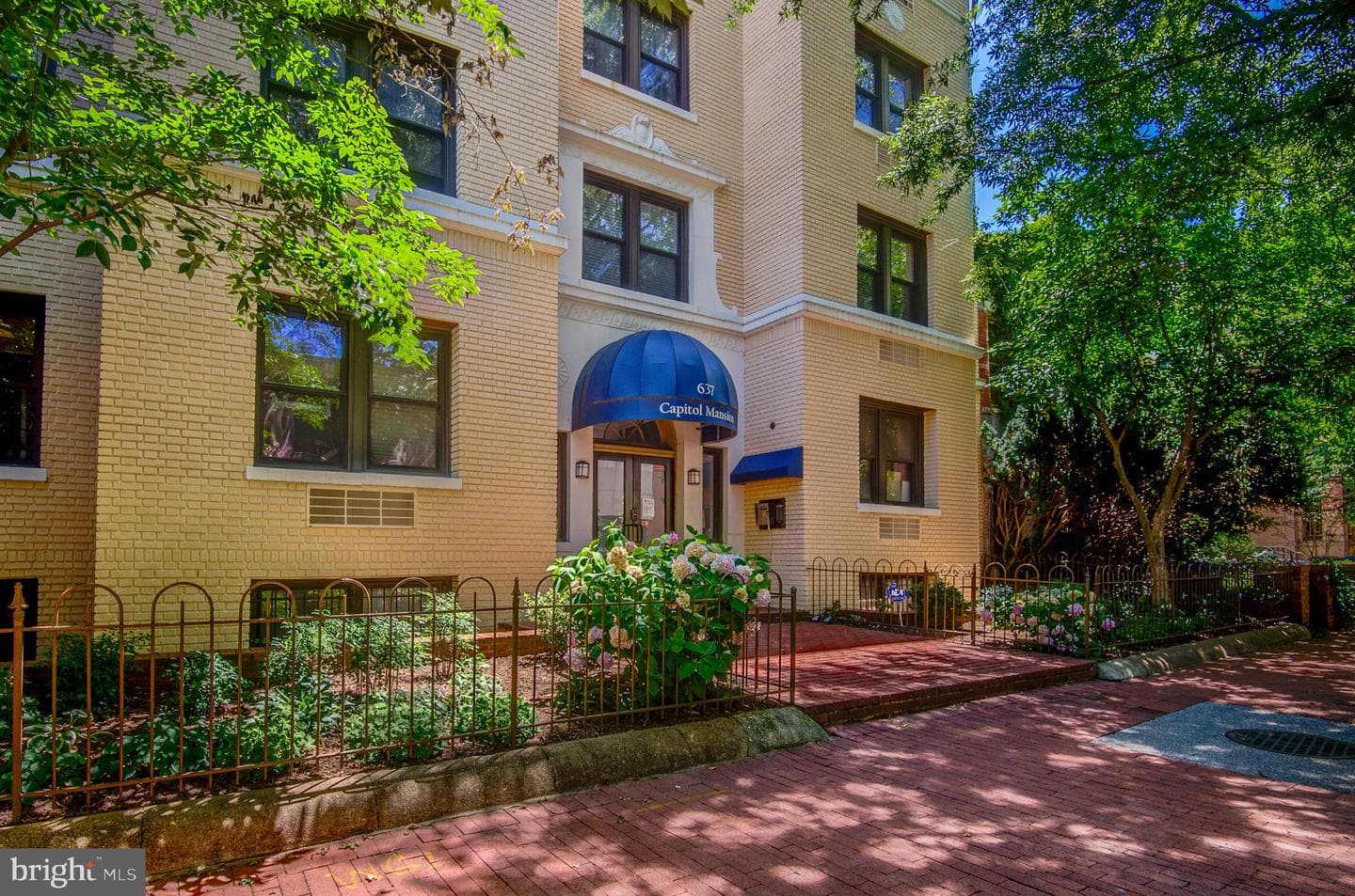 637 3RD STREET 305