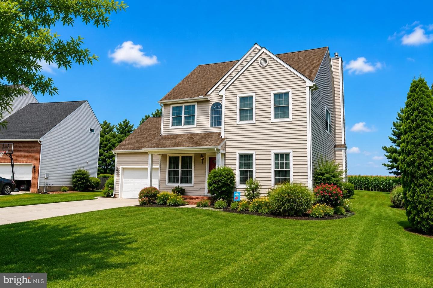 8804 ROUNDHOUSE CIR