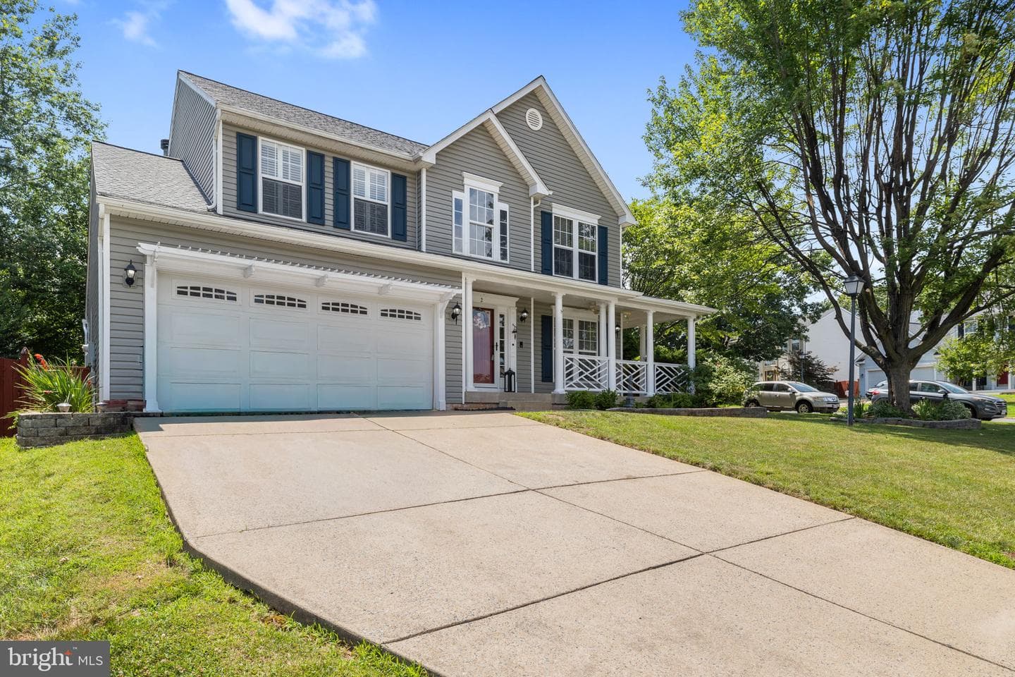 2 STONERIDGE COURT