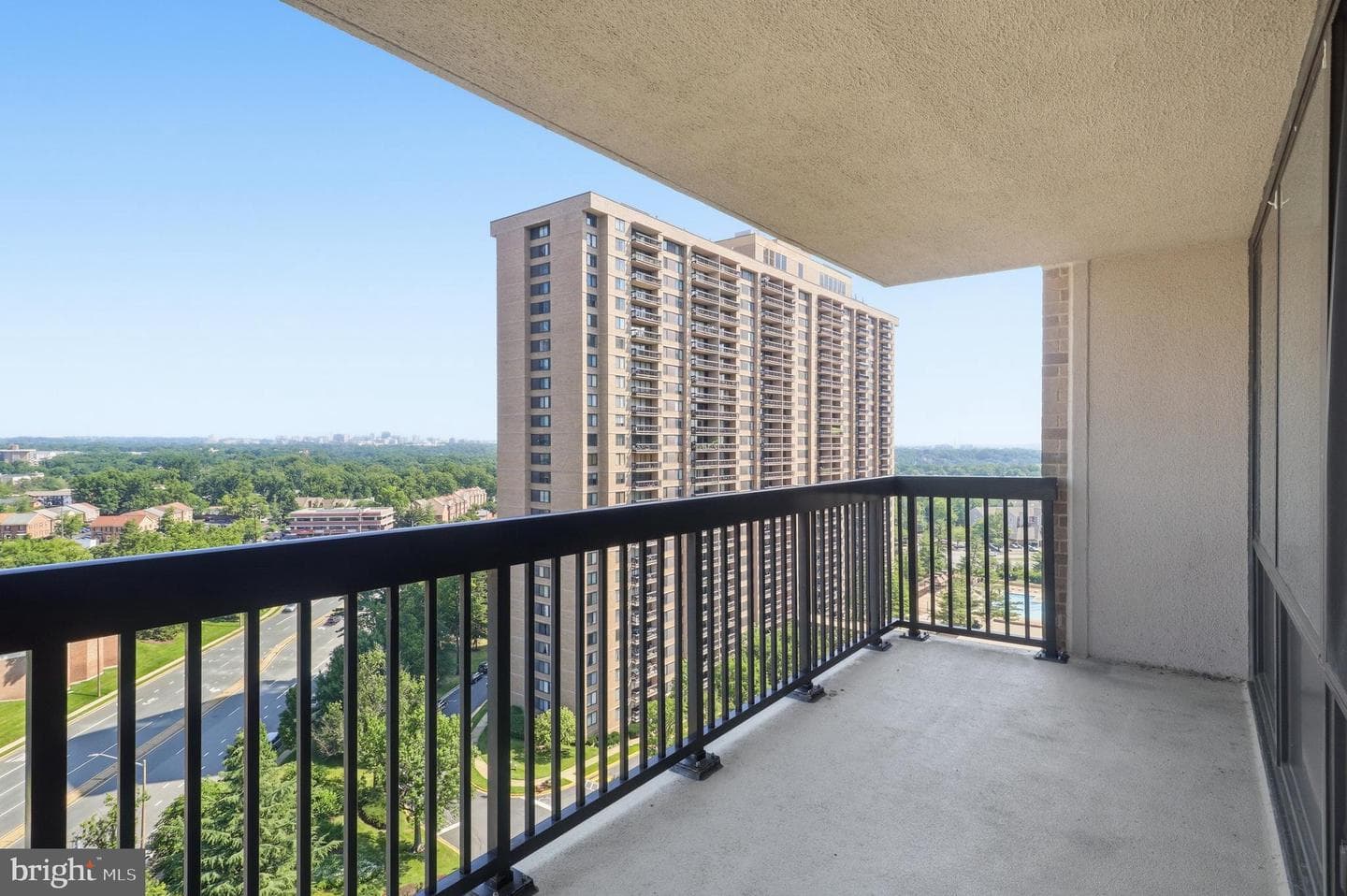 3709 S GEORGE MASON DRIVE 1305 E