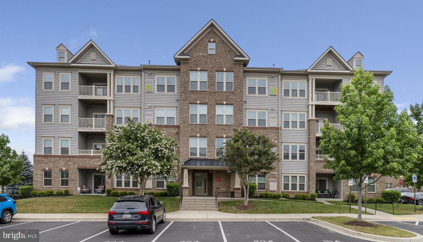6521 WALCOTT LANE 402